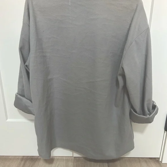 Shacket - Picture 3 of 3